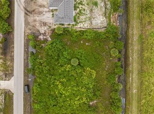 959 Commodore St, Lehigh Acres, FL 33974