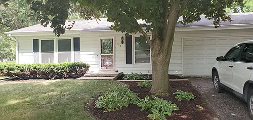 1914 Christine Ln Photo 1