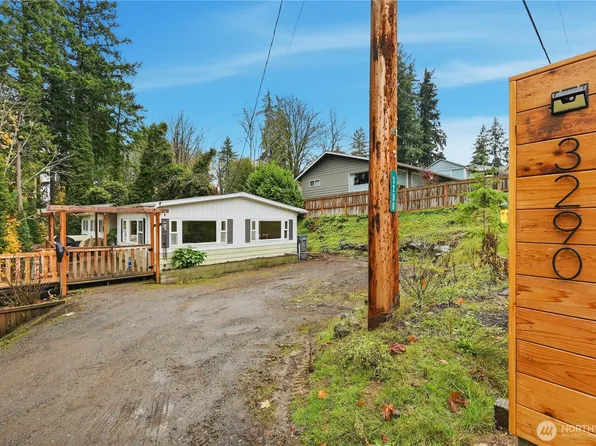 3290 Rocky Point Road NW, Bremerton, WA 98312