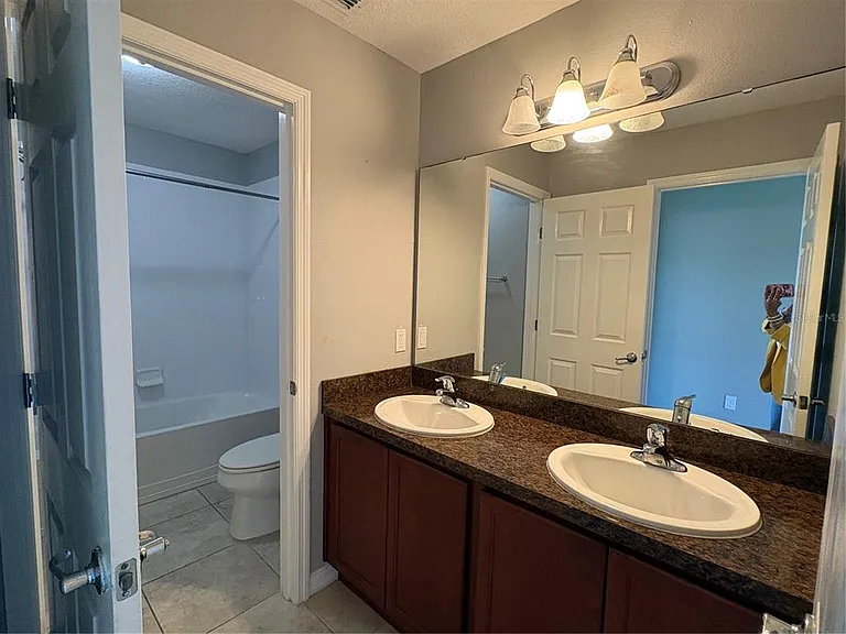 2237 Cypress Lake Pl — Photo 18
