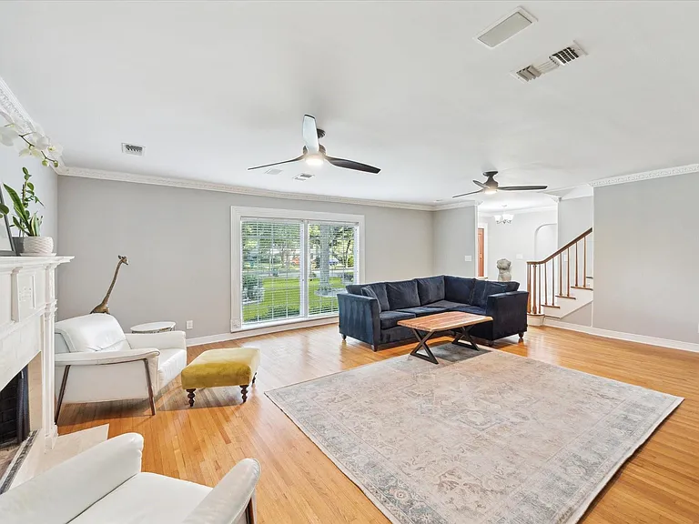 718 Garden Oaks Blvd — Photo 9