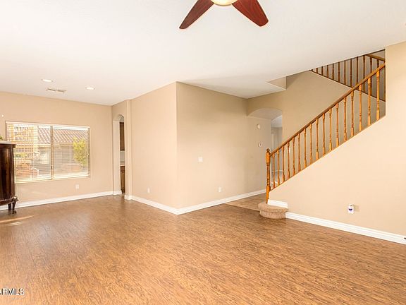 4th image of 12807 W Fairmount Ave