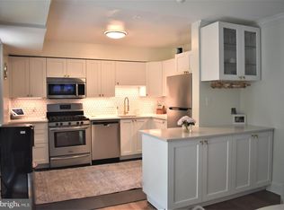 325 Homeland Southway UNIT 2B, Baltimore, MD