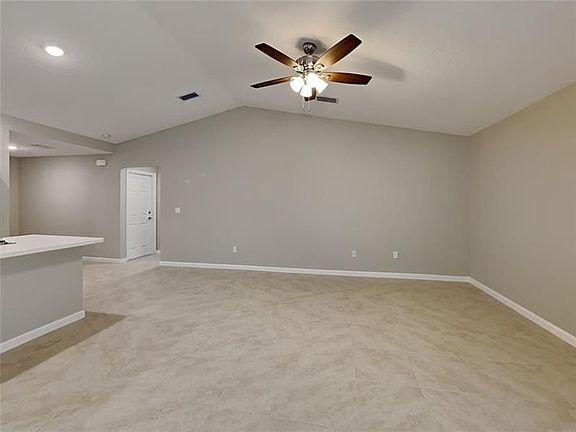 3rd image of 2584 SW Grotto Cir