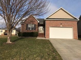 1503 Mayfair Dr, Conover, NC 28613