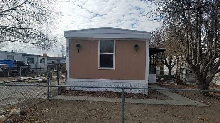 2nd image of 3053 1/2 Quail Wood Ct