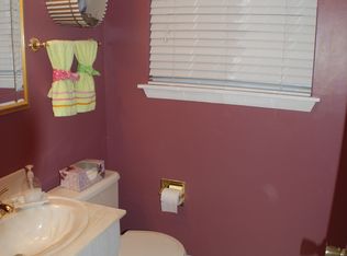 324 Stonecrest Ct, Chesterfield, MO 63017