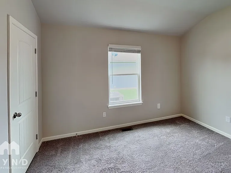742 S Cypress St — Photo 13
