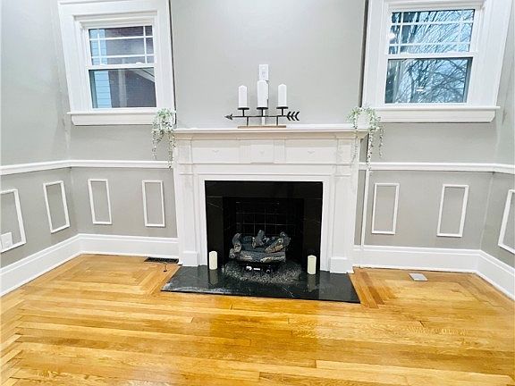 3rd image of 1233 20th St