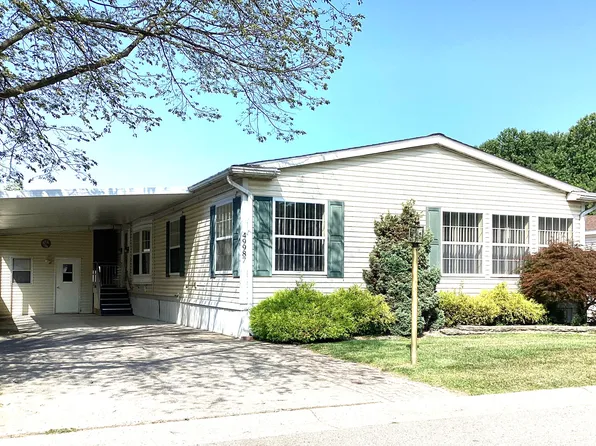 49987 Snowbird Ct #138, Utica, MI 48315