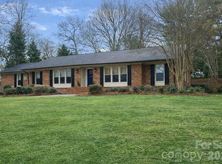 5334 Shoreview Dr, Concord, NC 28025