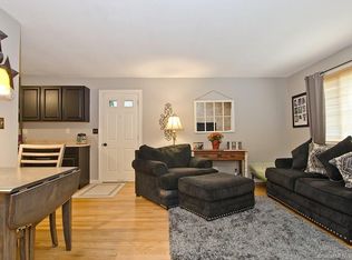 9 Elm Cors #9, Windsor Locks, CT 06096