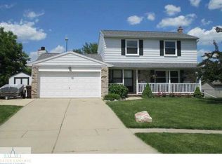 4430 Oakcrest Dr, Lansing, MI