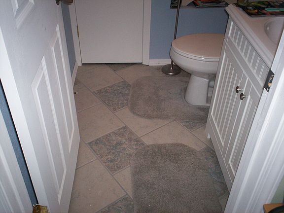 3rd image of 4019 Paule Ave