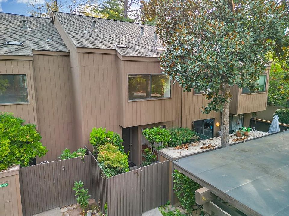 1st image of 605 Woodside Sierra Unit 3