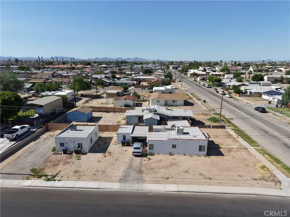 290 N 3rd St, Blythe, CA 92225