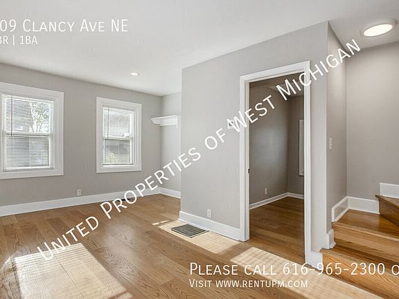 4th image of 709 Clancy Ave NE