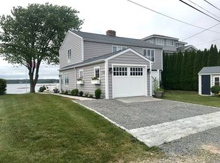 136 Marine Dr, Narragansett, RI 02882
