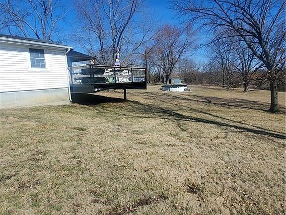 4th image of 8206 NW Old Us Highway 169