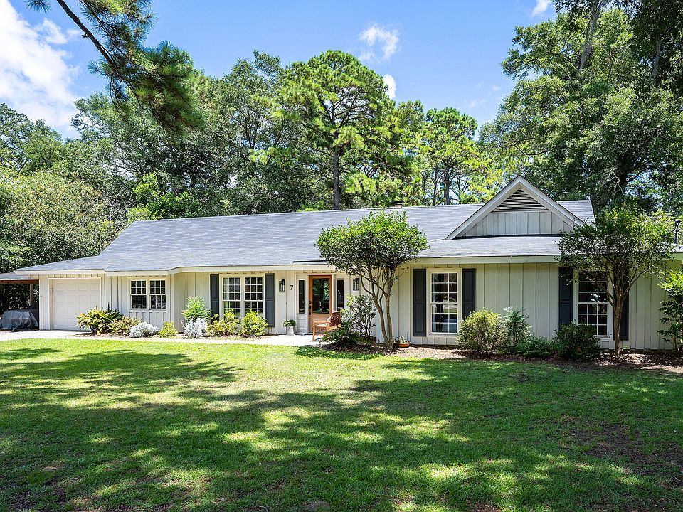 1st image of 7 Audubon Road
