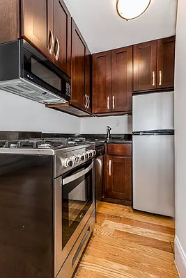 Rented by Bold New York | media 6