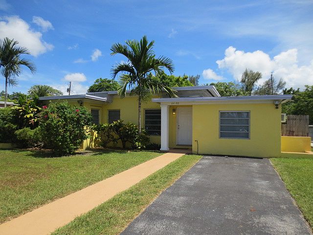 2nd image of 6440 SW 43rd St