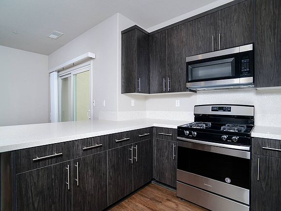 10859 Portico Kitchen