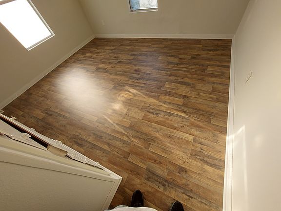 4th image of 227 16th St