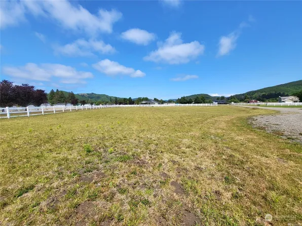 1041 Ashwood Lane, Forks, WA 98331