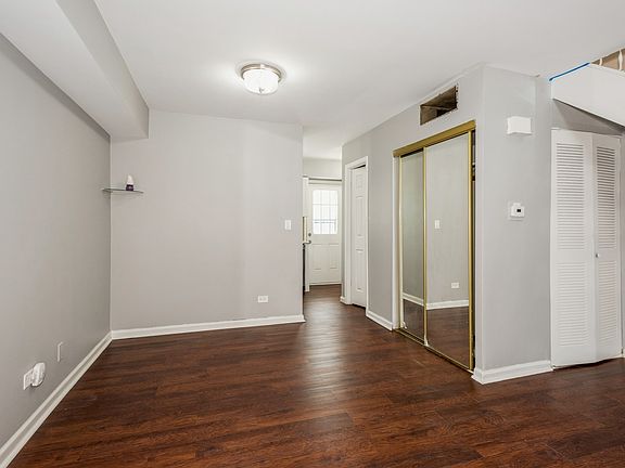 4th image of 6047 Kit Carson Dr #6047