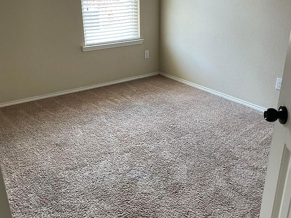 4th image of 2406 Fall Ct