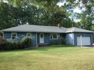 16 Henry Rd, Branchburg, NJ 08876