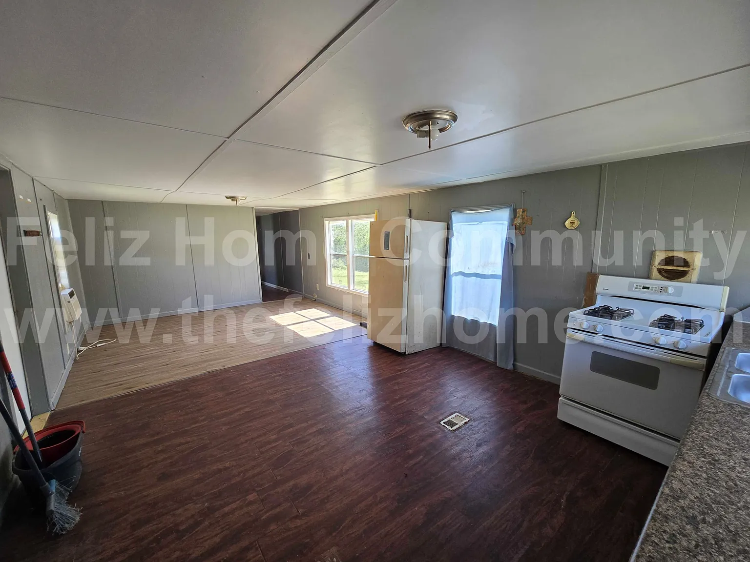 2 bed, 850 sqft, $950 — Photo 1