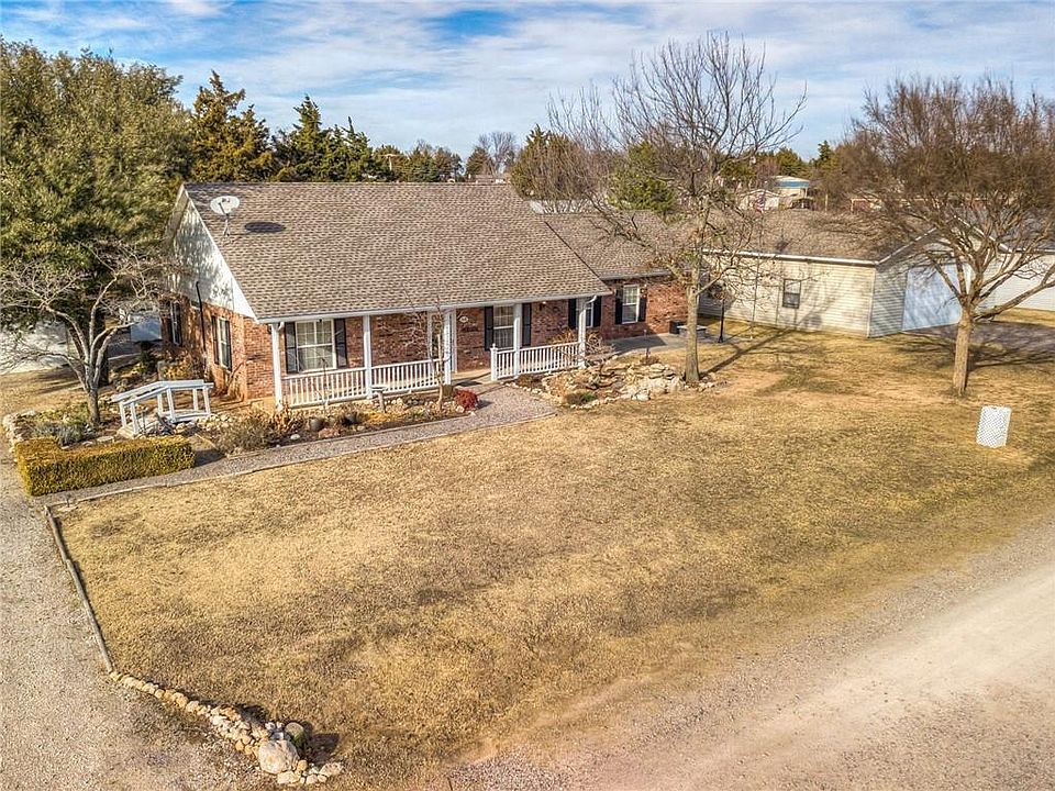 1st image of 408 Five Lakes Dr