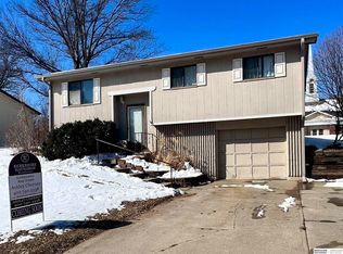 1143 N 26th Ave, Blair, NE 68008