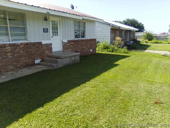 2nd image of 305 NE 8th St