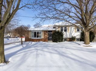 1076 Carolyn Ave, Oshawa, ON L1H 2Y5