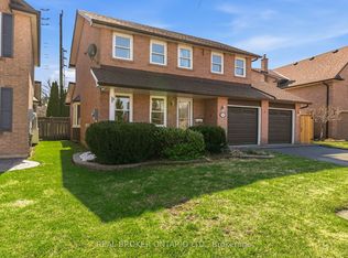 18 Cotswold Ct, Halton Hills, ON