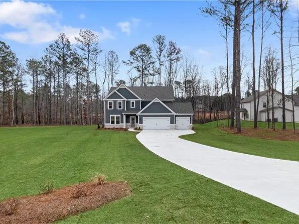 42 Whites Pond Rd, Moreland, GA 30259