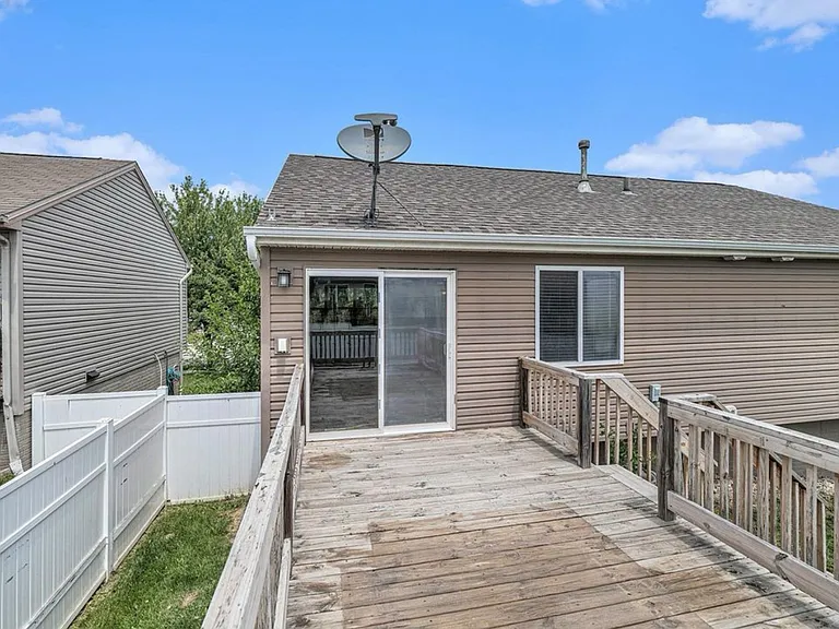 14463 Reynolds St — Photo 18