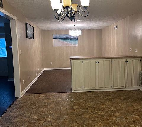 2nd image of 6537 Lakesedge Dr