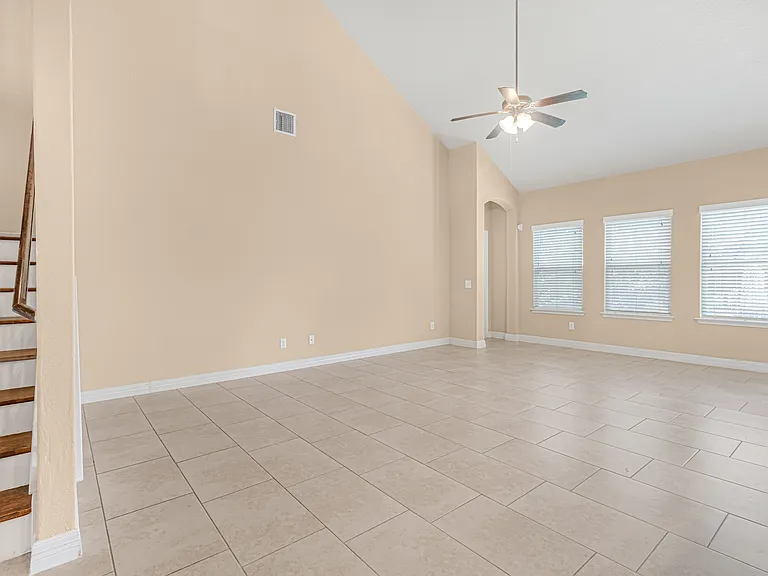5488 Devonwood St — Photo 7