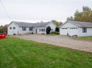 155 Ballard Rd, Saint Albans, ME 04971