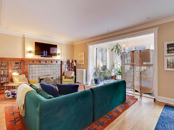 5th image of 4176 N Clarendon Ave #3N