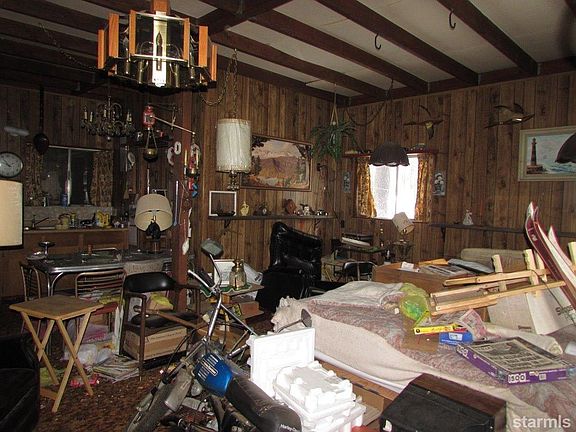 5th image of 672 Gardner St
