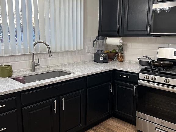 3rd image of 5701 Cambridge CIRCLE #5