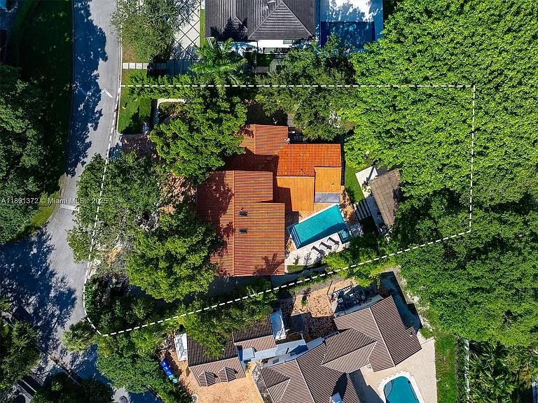 575 Bay Point Rd — Photo 80