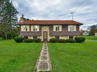 440 Athena Dr, Delmont, PA