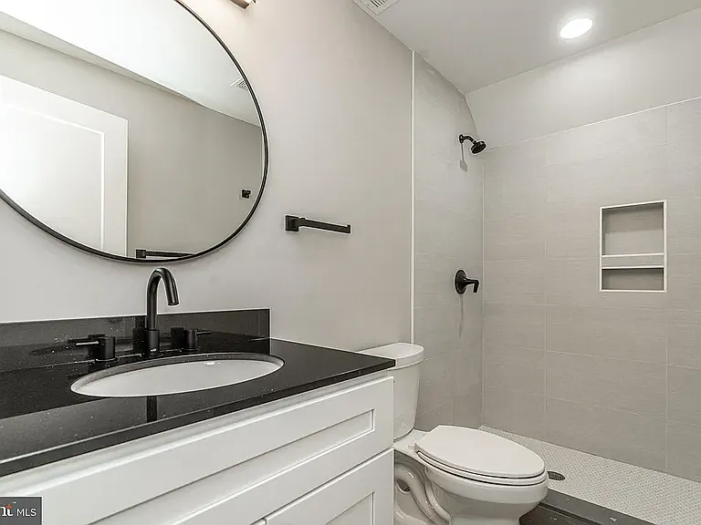 1223 Leopard St #1 — Photo 12