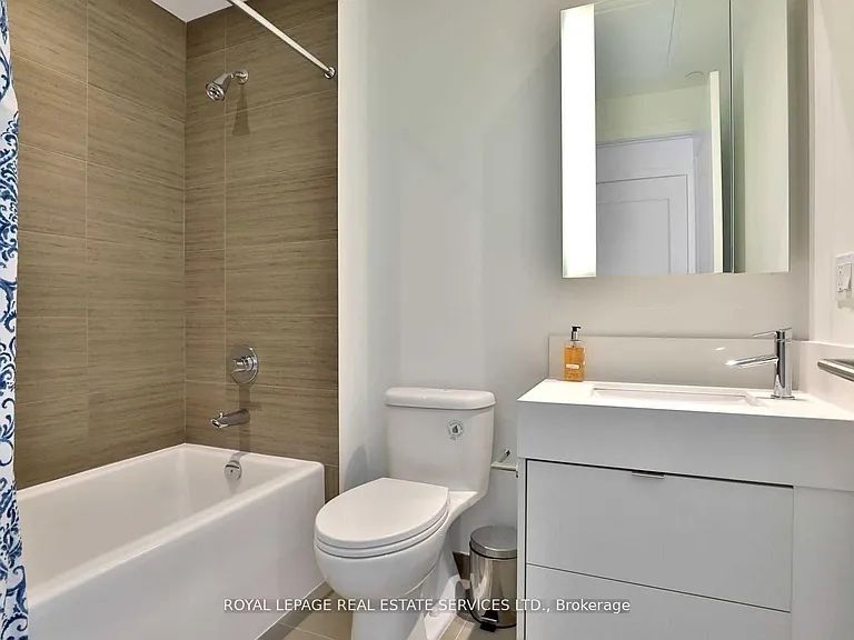 10 York St #5001 — Photo 15